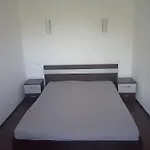 Апартаменты Mamaia Sat Any